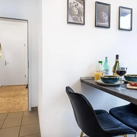 Ferienwohnung Zentral-Kingsize Bett-Playstation 4-Hbf Nach Koeln Und Duesseldorf Haan Exterior foto
